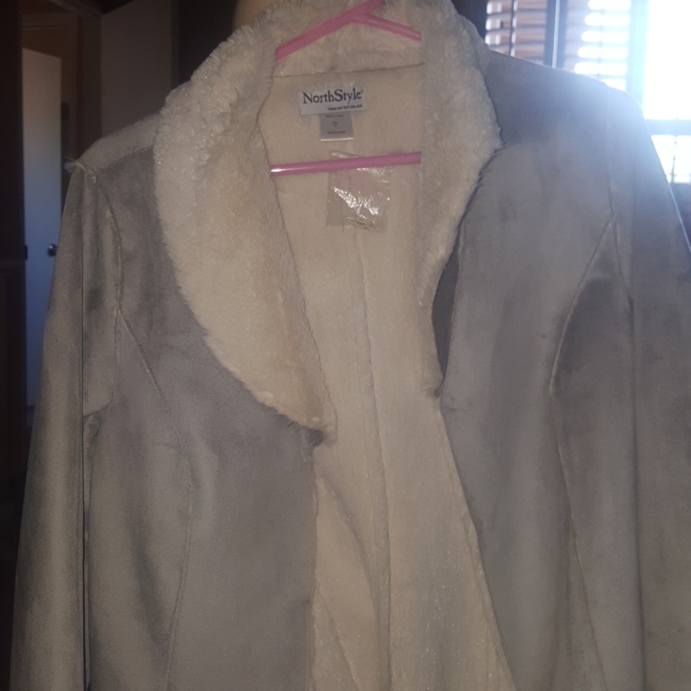 NorthStyle fur Jacket NWOT